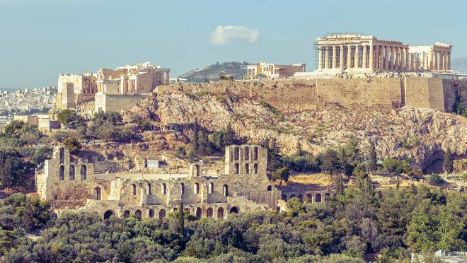 dónde alojarse en Atenas en verano